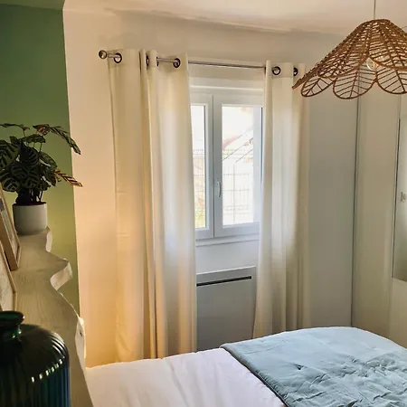 Maison Climatisee 3 Avec Jardin *